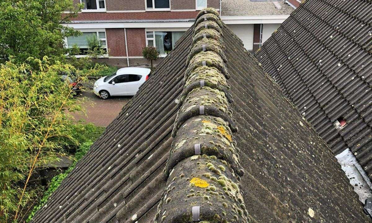 Renovatie van nokvorsten Zaandijk is nodig